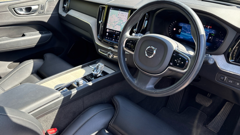 Volvo Xc60 2.0 T8 455 RC PHEV Inscription Pro 5dr AWD Auto Estate